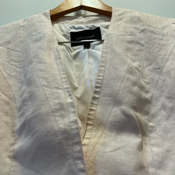 Linen Banana Republic Blazer in Pale Pink, EUC - Picture 4 of 6